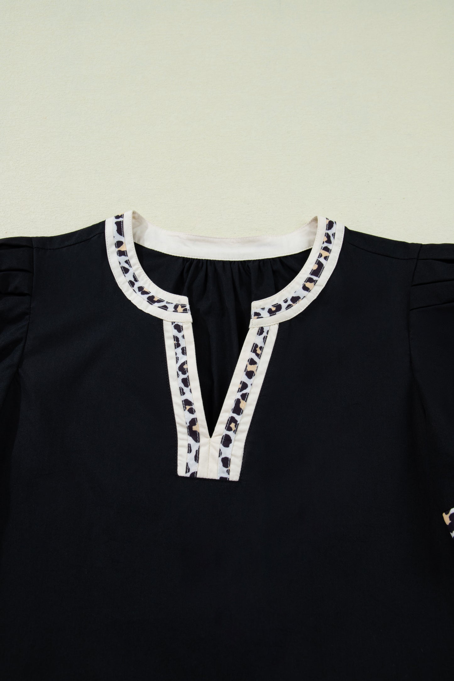 Black Leopard Trim Notched Neck Short Puff Sleeve Shift Mini Dress