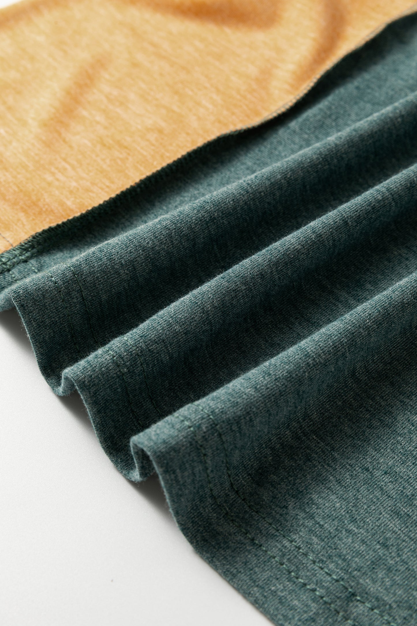 Four Leaf Clover Exposed Stitching Colorblock V Neck Long Sleeve Top